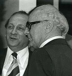 Dr. <b>Günther Dietl</b> (links) zusammen mit Kurt Schwerdtfeger 1977 bei der ... - 98582_picture_1