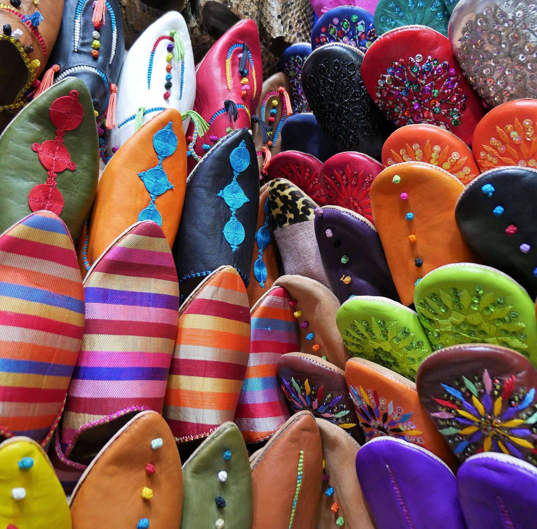 Lena Gehring hielt die bunte Schuhparade in Marrakesch fest.