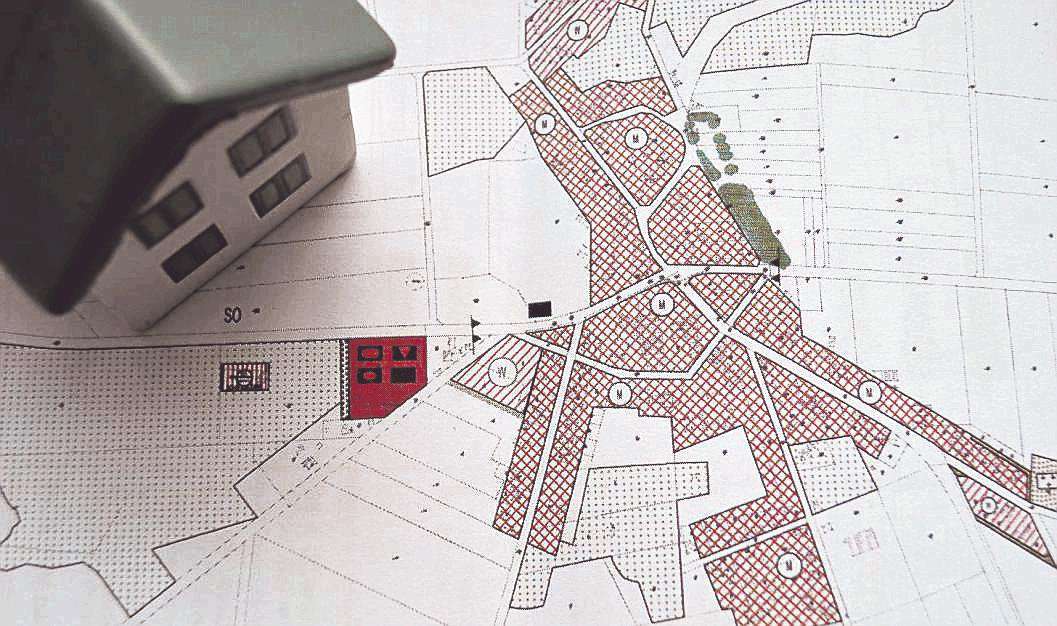 Häuserwunsch in Winkeldorf: Geht es nach Anwohnern, entsteht in der Straße Am Kreuzhof (knallrot markiert) ein neues Baugebiet. Der Horstedter Rat einigte sich darauf, mithilfe einer Arbeitsgruppe Alternativen zu prüfen.