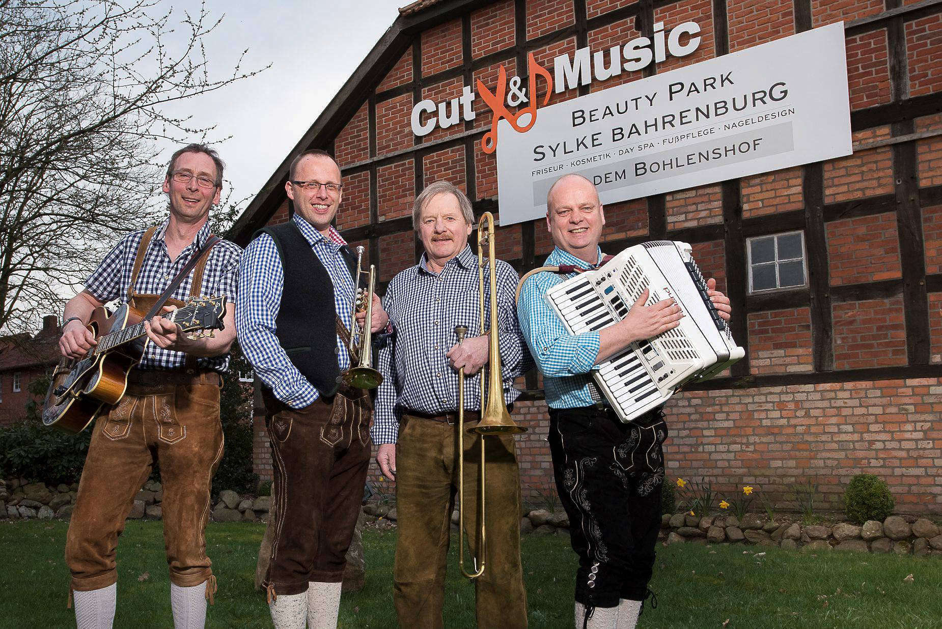 Beim Cut&Music auf dem Hellweger Bohlenshof geht am Himmelfahrtsdonnerstag, 5. Mai, mit den Seppeldeppen wieder die Post ab.