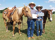 Jens Stemminger mit seinem Wallach Play for todays Glory und Sigrid Schimanski mit ihrer Stute Rowdys Remedy verlebten drei aufregende Wochen in Texas  Foto: Mertins