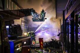 Illegaler Feuerwerkskörper mutmaßlich als Auslöser Haus in Northeim bei Brand komplett zerstört